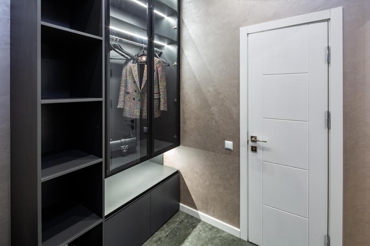 Alfa Apartments 3-Кімнатна Lux-Квартира У Центрі Львова Lviv Exterior foto