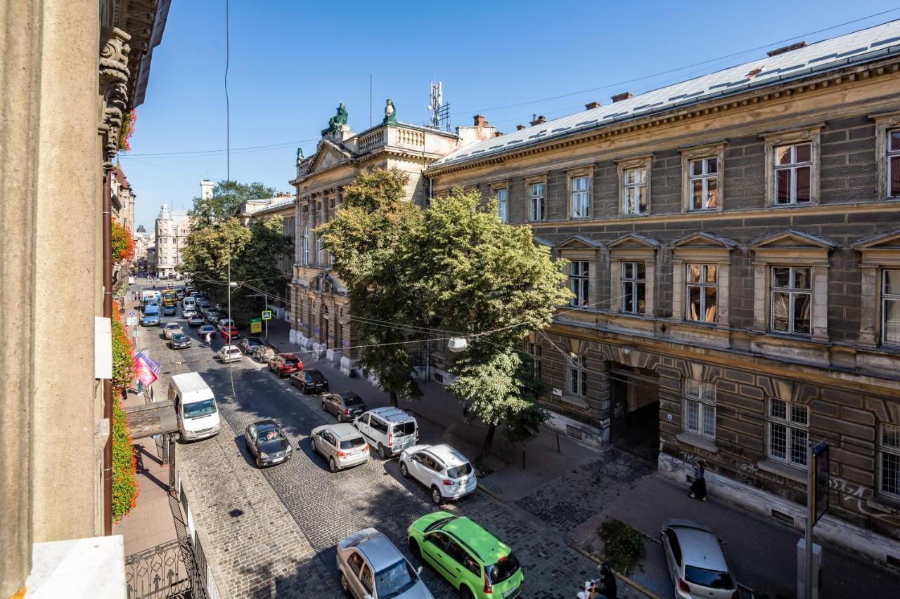 Alfa Apartments 3-Кімнатна Lux-Квартира У Центрі Львова Lviv Exterior foto